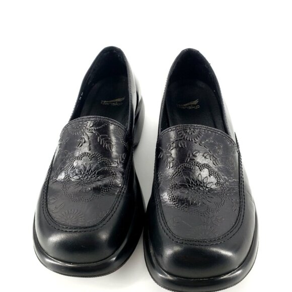 Dansko Women's US 8, EU 38 Black Embossed Floral Print Slip-on Clog/Mules - Picture 9 of 9